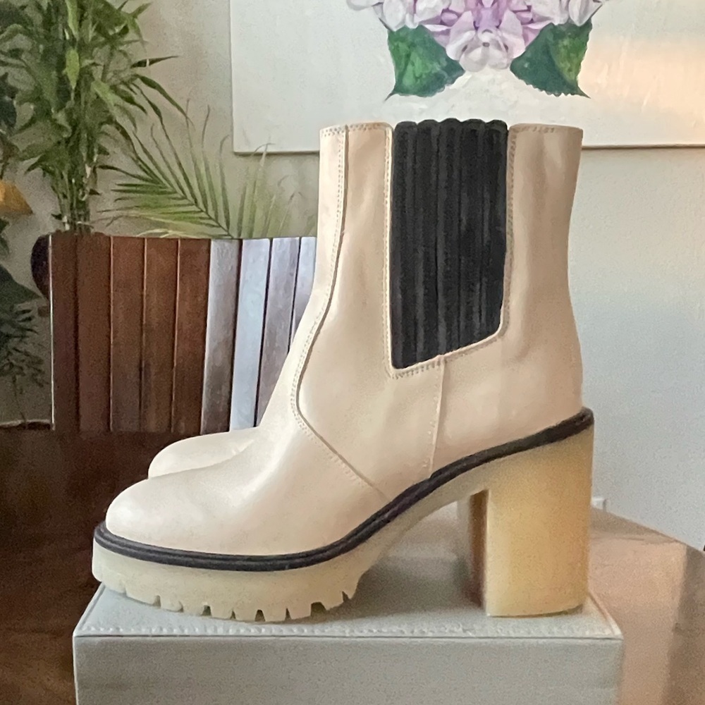 Free People Cream and Black Ankle Boots